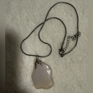 Agate Pendant Necklace